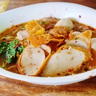 เมนูของร้าน ก๋วยเตี๋ยวหมูต้มยำตำลึง (สูตรมะนาว)