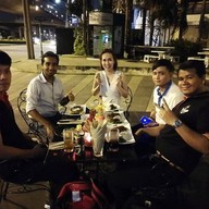 หน้าร้าน The Pirate