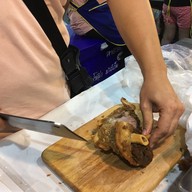 ขาหมูเยอรมันโคราช by เชฟต้น