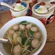 ร้านข้าวแกง 25 บาท