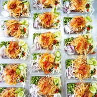 เมนูของร้าน สุขเกษม ข้าวหมูแดงหมูกรอบ