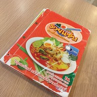 รวยแซ่บ เย็นตาโฟ&ก๋วยเตี๋ยวต้มยำไข่หวาน สาขา9