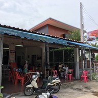 หน้าร้าน ก๋วยเตี๋ยว v168