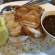 ข้าวมันไก่บารอน โพธิ์ปั้นแยก 8