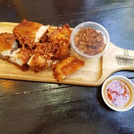 เมนูของร้าน ไก่ทอดเดชา รังสิตคลอง 2