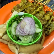 เมนูของร้าน หมูสะเต๊ะ ยศเส และ ก๋วยจั๊บน้ำใส ยศเส