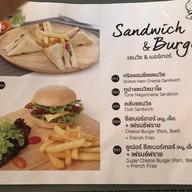 Tree House Cafe & Restaurant