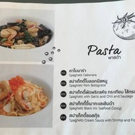 Tree House Cafe & Restaurant