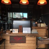 หน้าร้าน Nine One Coffee สาขาน้ำพุร้อน แม่ขะจาน