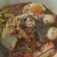เมนูของร้าน ก๋วยเตี๋ยวหัวลำโพง