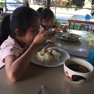 ข้าวแกงครัวต้นแก้ว