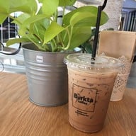 เมนูของร้าน Burkta Coffee ท่าแพ