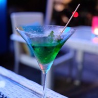 Cabana Bar Wave Hotel pattaya