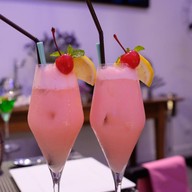 Cabana Bar Wave Hotel pattaya