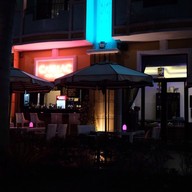 Cabana Bar Wave Hotel pattaya