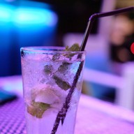Cabana Bar Wave Hotel pattaya