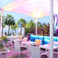 Cabana Bar Wave Hotel pattaya