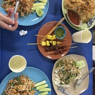 ผัดไทยสิบพี่น้อง