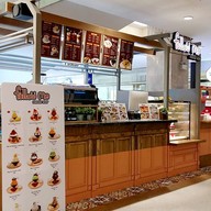 หน้าร้าน Follow Me Dessert Cafe  เดอะมอลล์งามวงศ์วาน