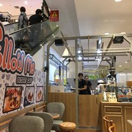 บรรยากาศ Follow Me Dessert Cafe  เดอะมอลล์งามวงศ์วาน