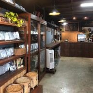 บรรยากาศ กาแฟ ดีนาน