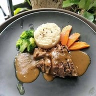 เมนูของร้าน Khun Kram Bistro