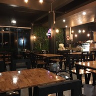 เป็นต่อก่อสร้าง&คาเฟ่ ตาก