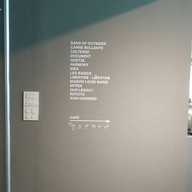 บรรยากาศ B Store