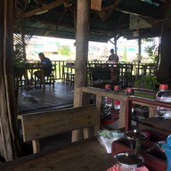 ร้านก๋วยเตี๋ยวเรือแม่ประไพ