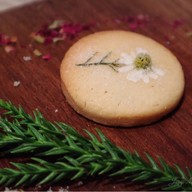 เมนูของร้าน Flower in Hand by P. Cafe