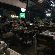 บรรยากาศ นำขบวนเนื้อย่างเกาหลี