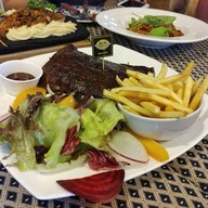 เมนูของร้าน Mr. Chan & Miss Pauline Pizzeria Restaurant