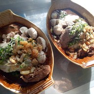 ก๋วยเตี๋ยวเรือเป็นต่อ 1