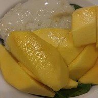 คุณนุชข้าวเหนียวมะม่วง