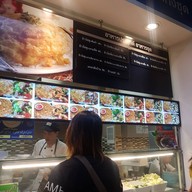 บรรยากาศ อาหารประยุกต์ อาหารชุด