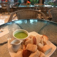 Milk & Toast พัทยา-นาเกลือ