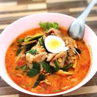 ก๋วยเตี๋ยวต้มยำไข่หวาน