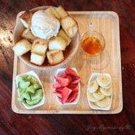 เมนูของร้าน Nine Cafe