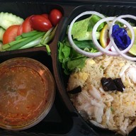 ร้านอาหารบ้านต้อม