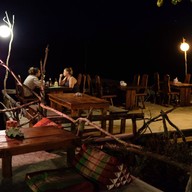 Banana Sunset Bar & Bungalow