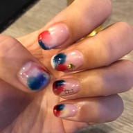 Happening Nail Spa & Cafe