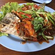 ร้านครัวไทย