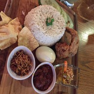 เมนูของร้าน Moonlight Cake house Puchong