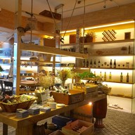 FASHION Dining & GENERAL Store