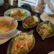 ก๋วยเตี๋ยวต้มยำไข่หวานป่าตอง @สามกอง