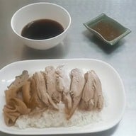 เมนูของร้าน เป็ดพะโล้โกสินทร์