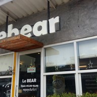 Le Bear cafe' & bakery