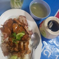 Food or drink of Cantonese Wonton Noodles Yaowarat + Grilled Mala + Clean Food