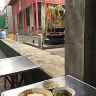 บรรยากาศ ข้าวแกงเจ๊พร