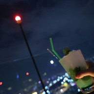 เมนูของร้าน CRU Champagne Bar centralwOrld